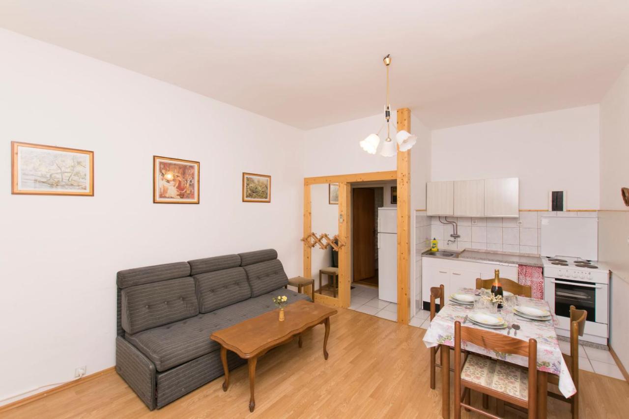 Apartments Amalija Vodice Exterior foto